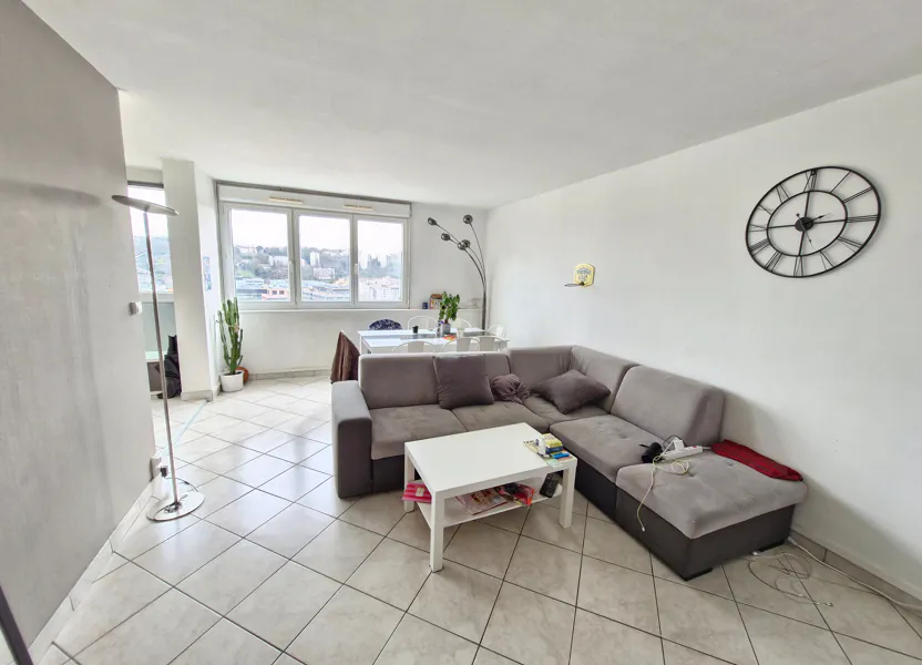 Room Rue des Contrebandiers in Lyon