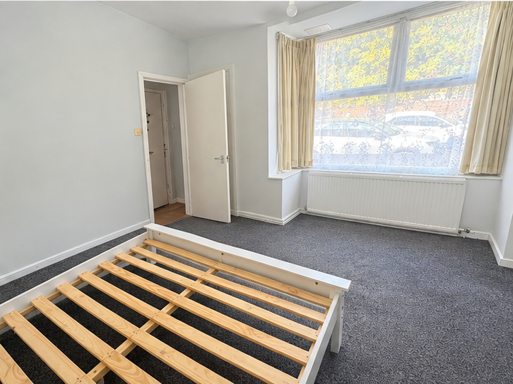 Flat South Road in Sandwell