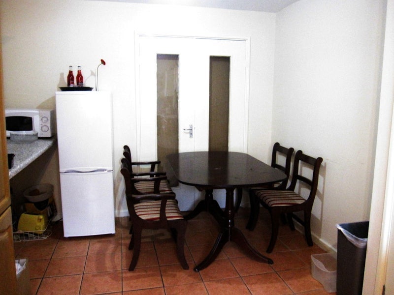Room Robert Lowe Close in Greater London