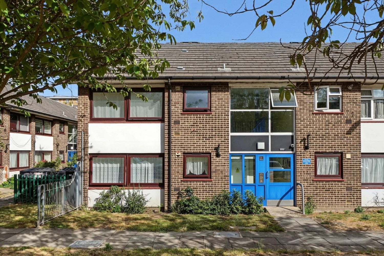 Flat Eldon Road in Greater London