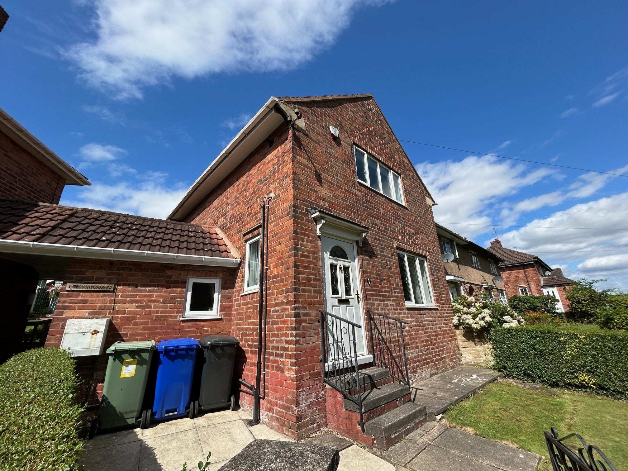 House Troughbrook Road in Chesterfield
