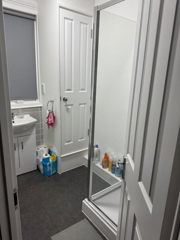 Room Alton Road in Greater London
