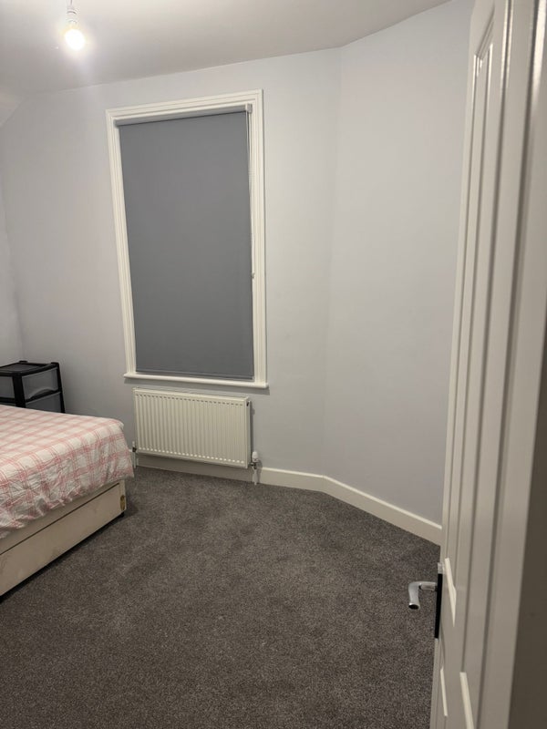 Room Alton Road in Greater London