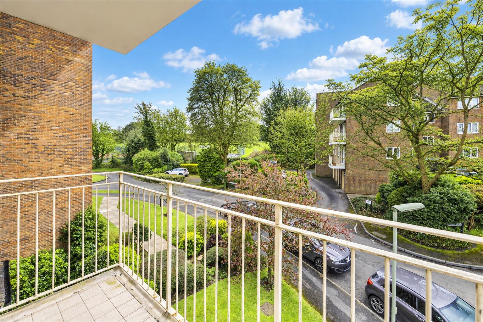 Flat Banstead Road in London