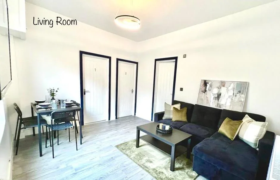 Room New Road in Greater London