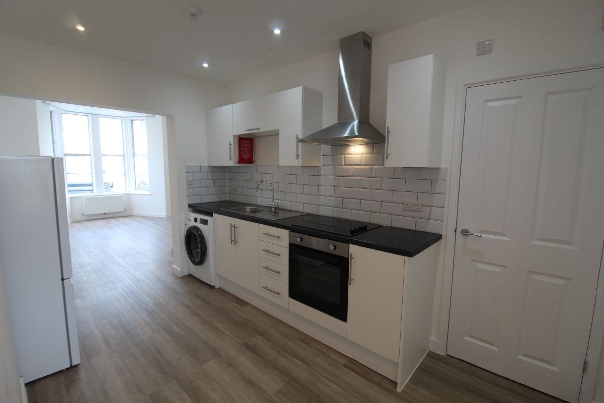Room Locking Road in Weston-super-Mare