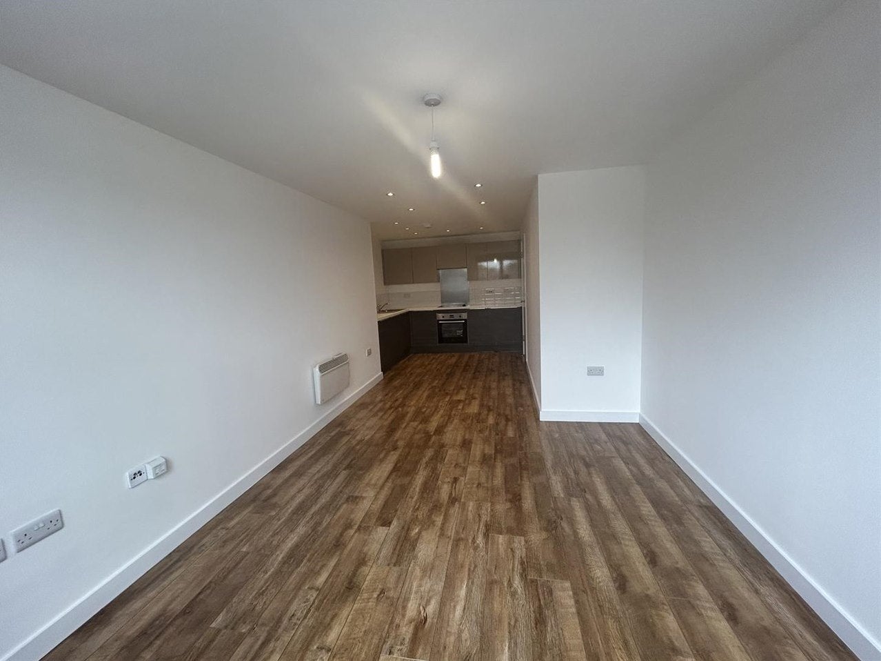 Flat Coval Lane in Chelmsford