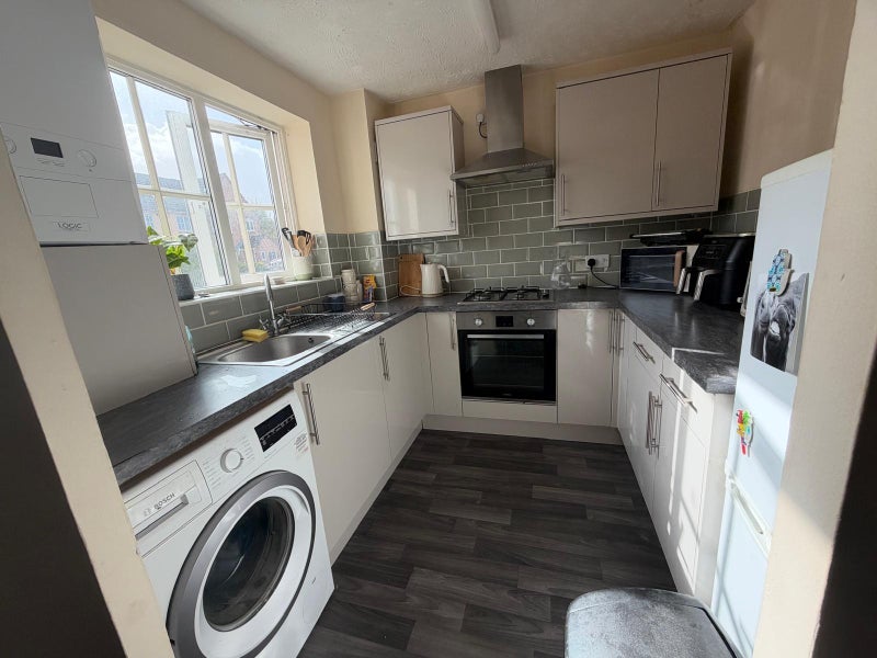 Room Plumtree Road in Weston-super-Mare