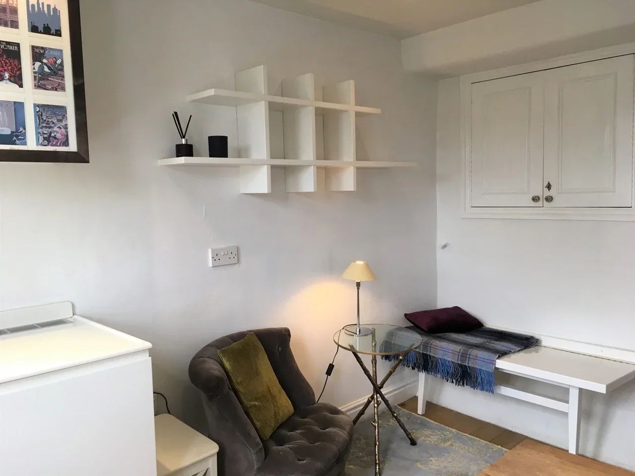 Flat Arundel Gardens in Greater London