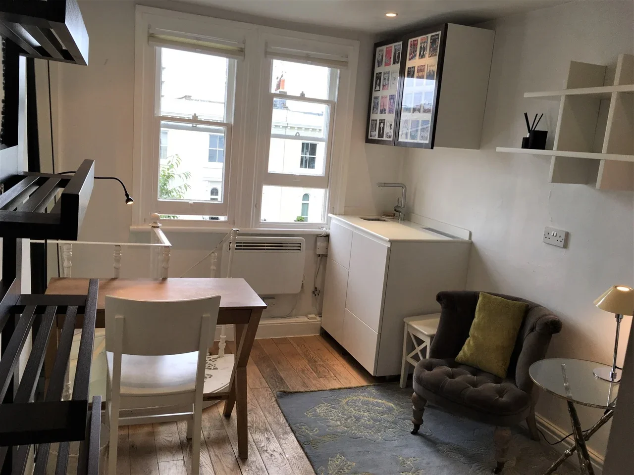 Flat Arundel Gardens in Greater London