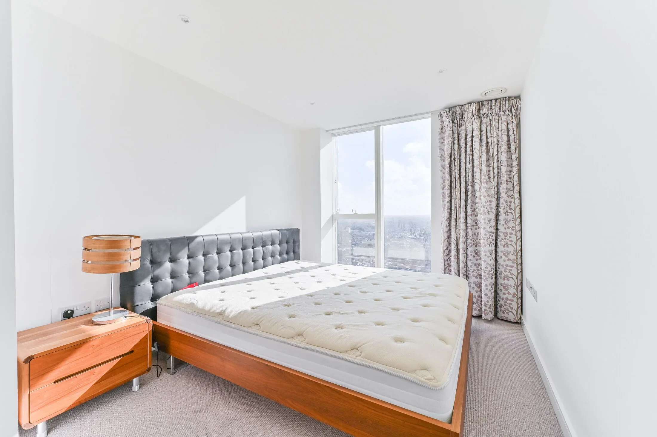 Flat Bedford Park in Greater London