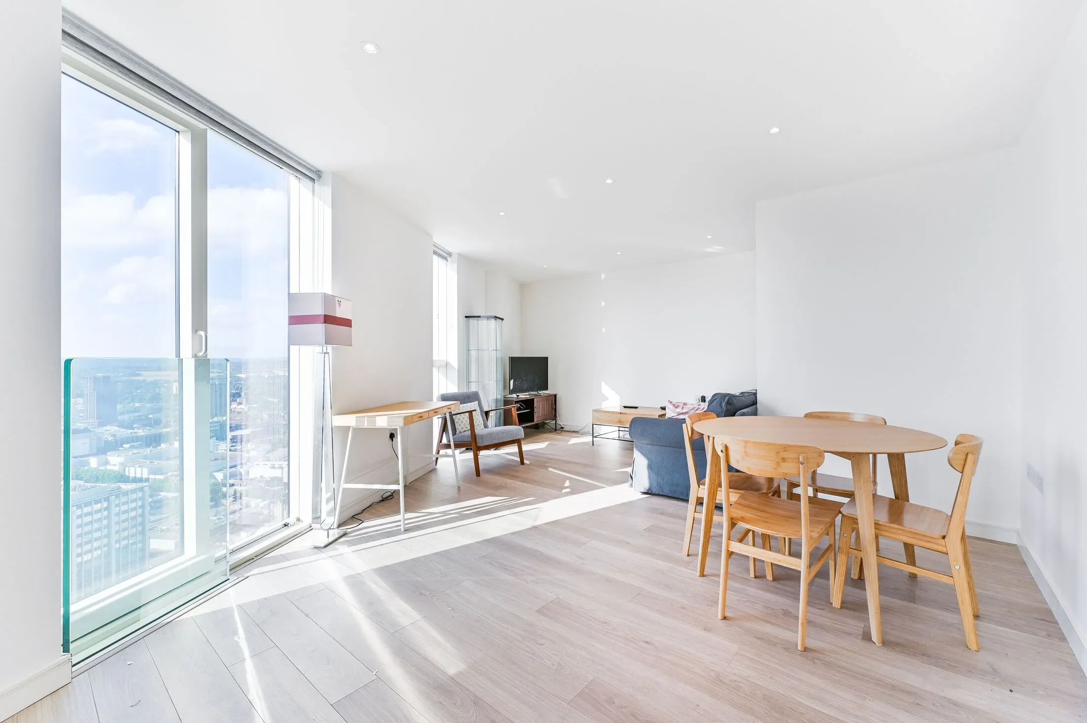 Flat Bedford Park in Greater London