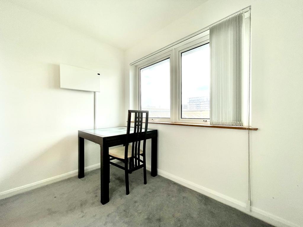 Flat Greens End in Greater London