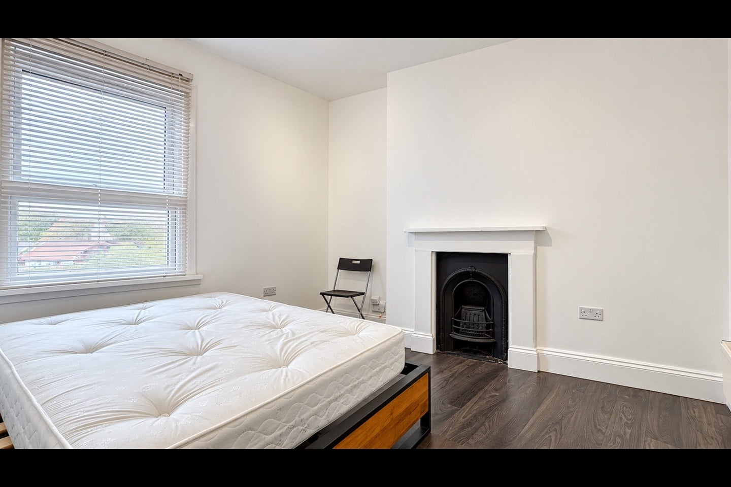 Flat High Road Leytonstone in Greater London