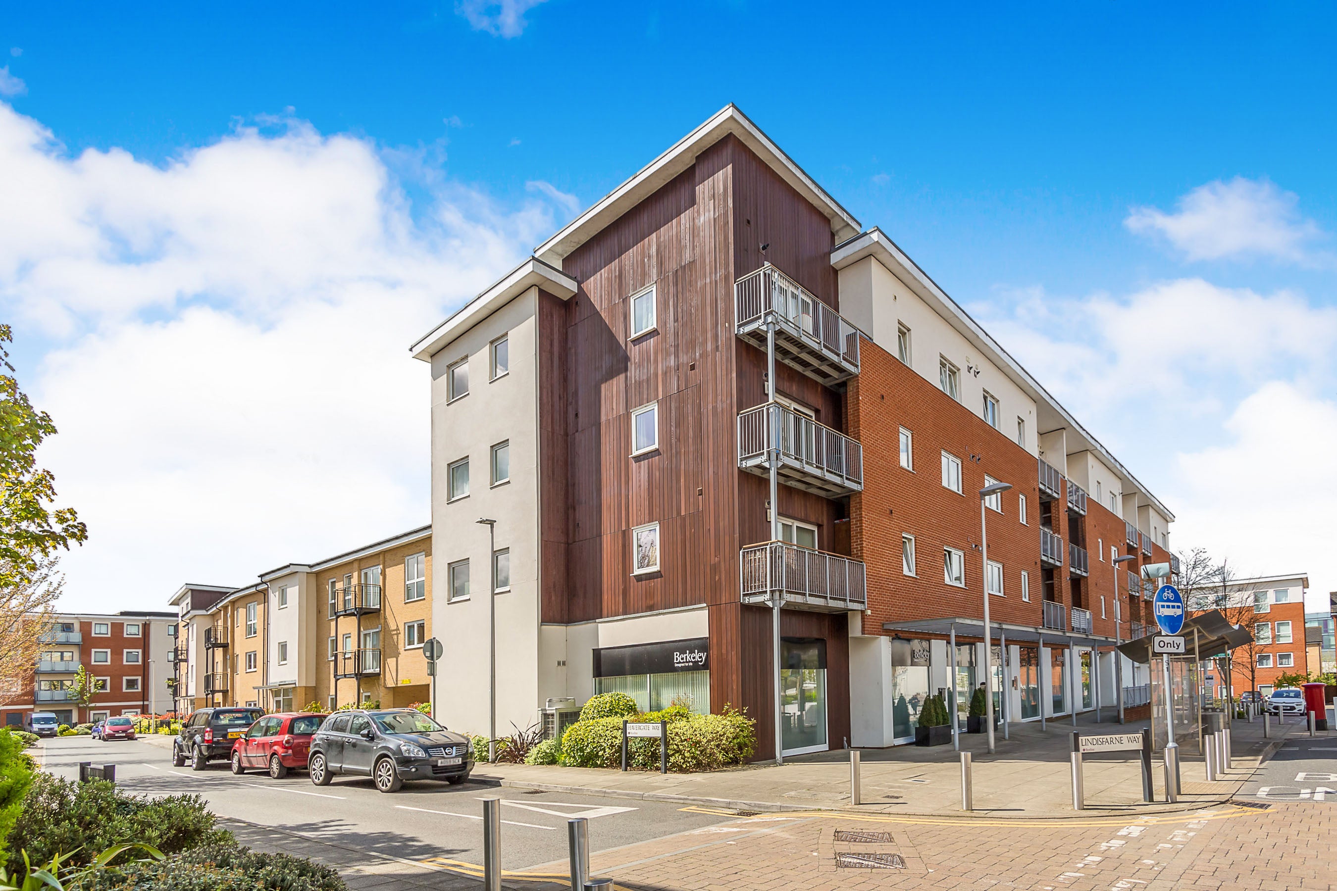 Flat Havergate Way in Reading