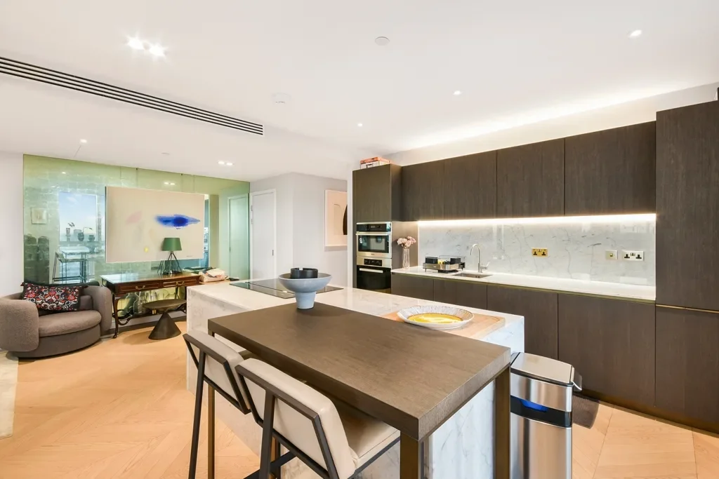 Flat City Garden Row in Greater London