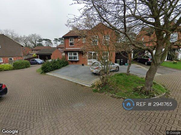 House Northcliffe Close in Epsom and Ewell
