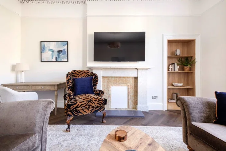 Flat Leith Walk in City of Edinburgh