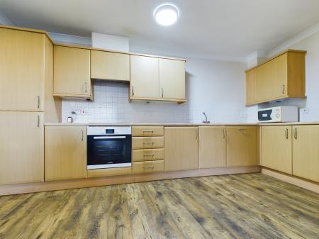 Flat Alençon Link in Basingstoke and Deane