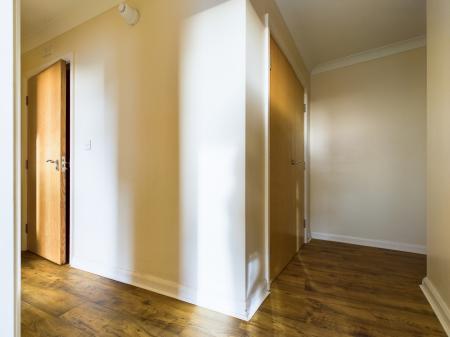 Flat Alençon Link in Basingstoke and Deane