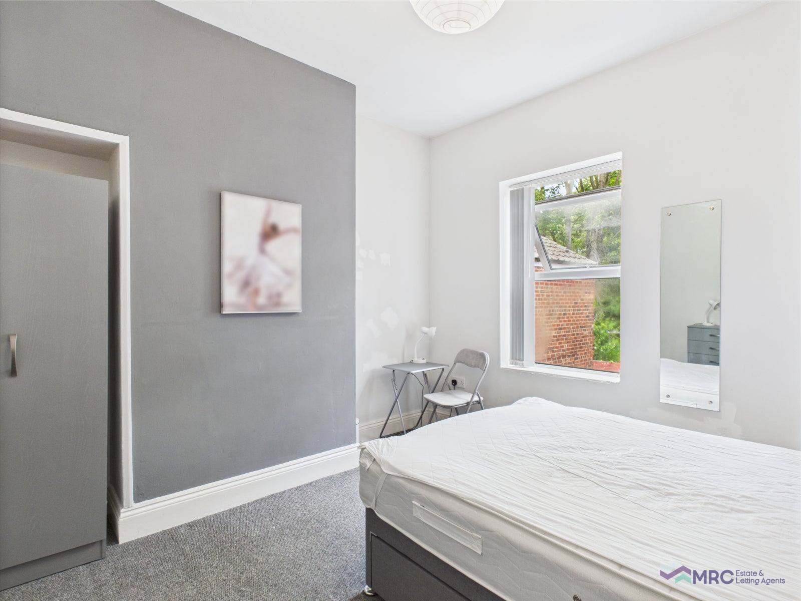 Room Kings Bench Street in Hull