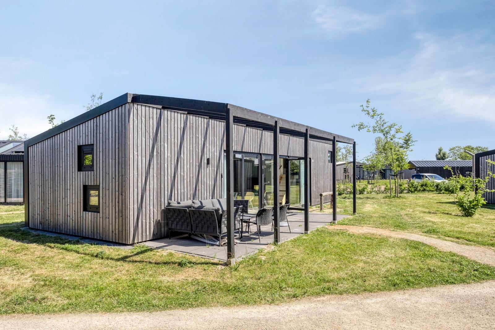 Huis Buitengronden 7 116 in Zwartewaal