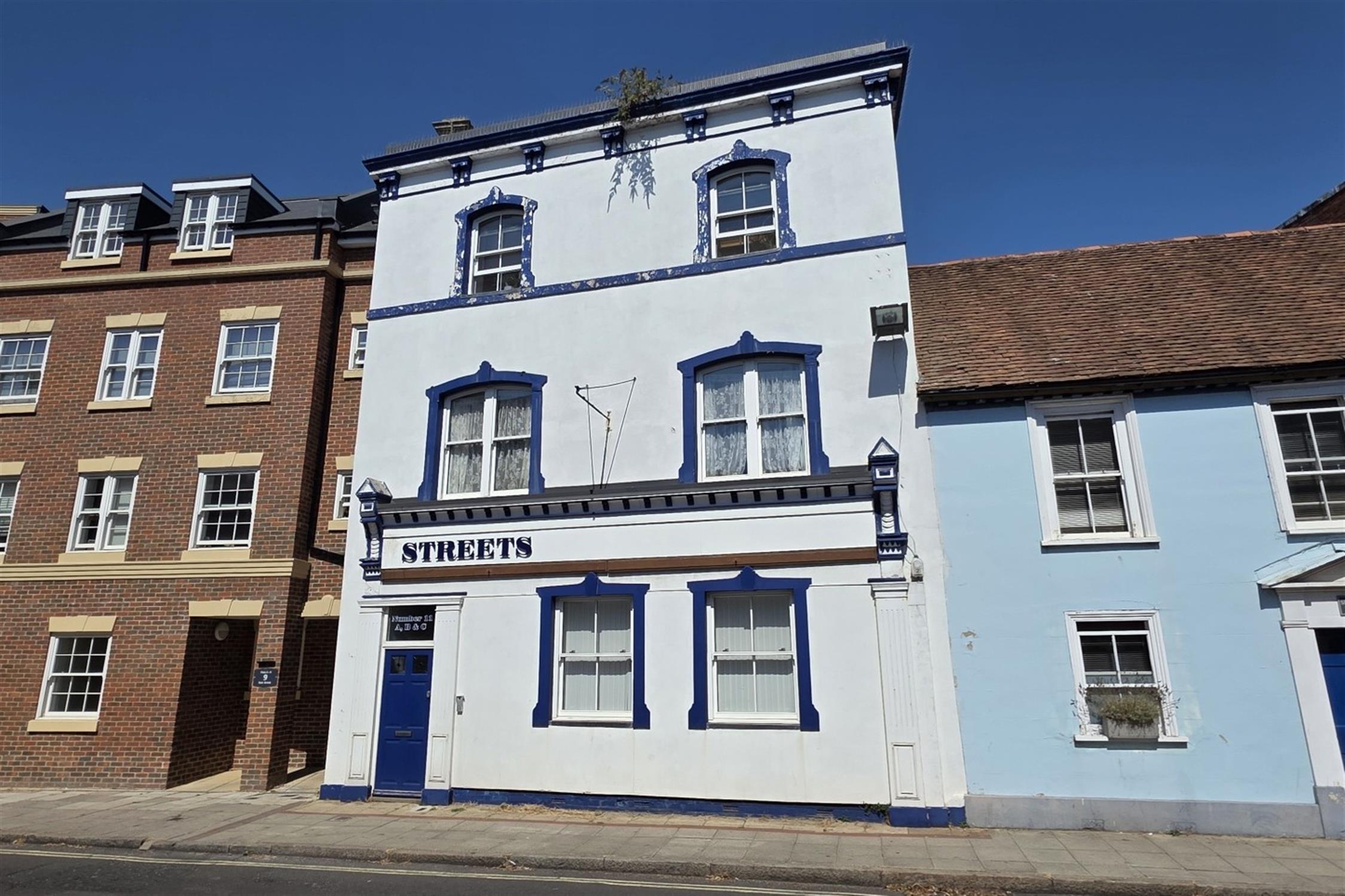 Flat East Street in Havant