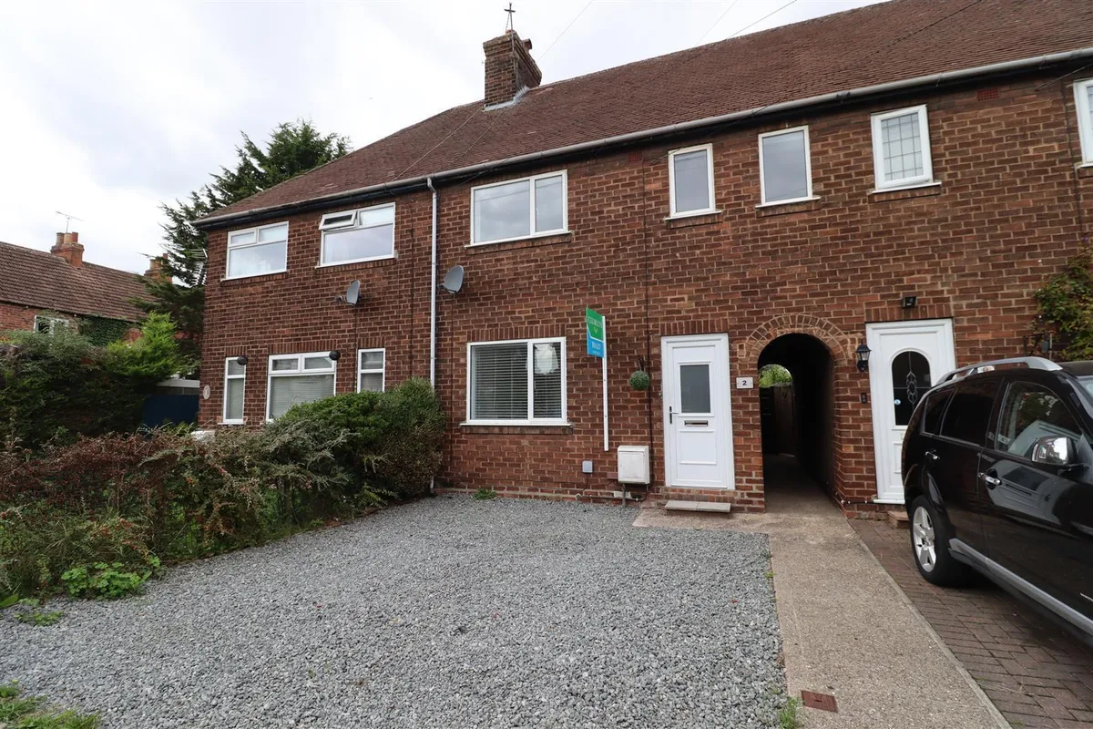 House Albemarle Close in Brough