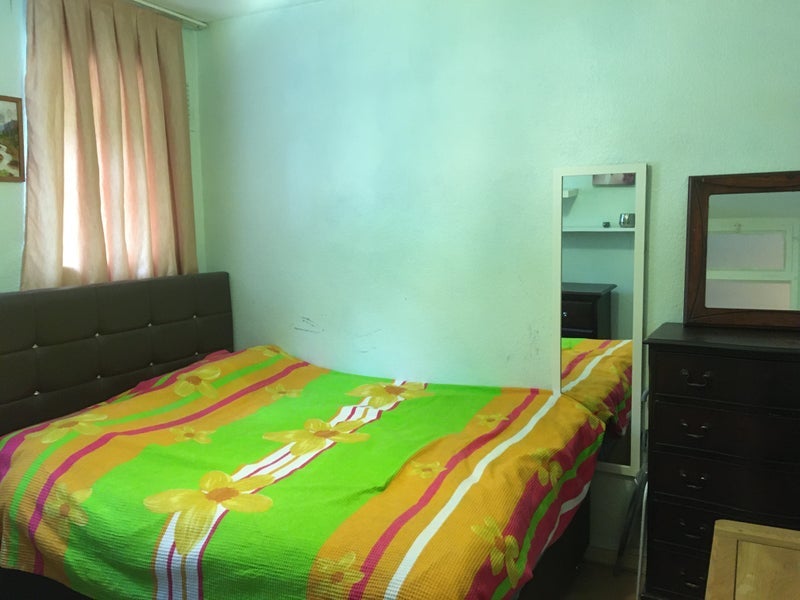 Room Petherton Road in Greater London