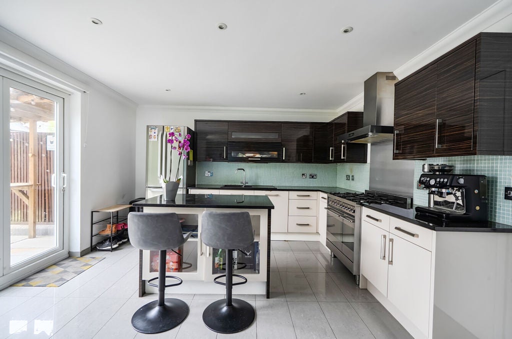 House Valley Road in Greater London
