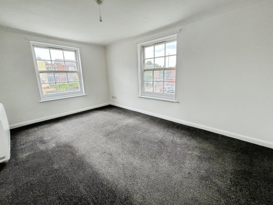 Flat Pines Court in Blandford Forum