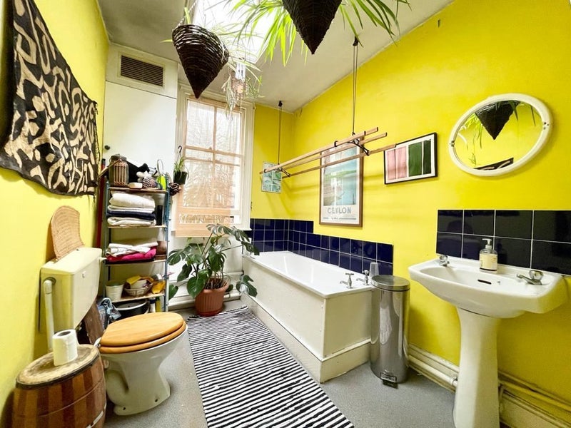 Room Gloucester Mews in City of Westminster