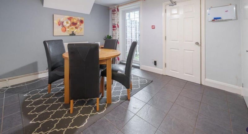 Room Grenfell Road in Maidenhead