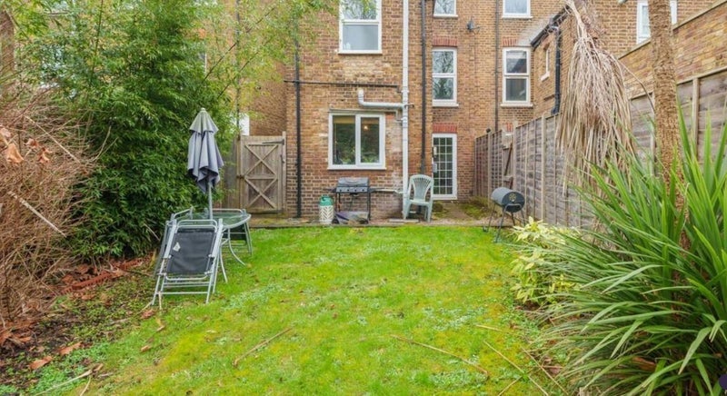 Room Grenfell Road in Maidenhead