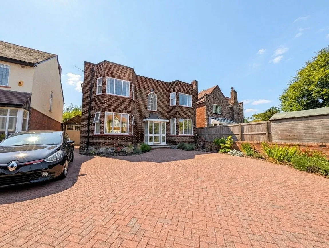 Flat Leyland Road in Southport