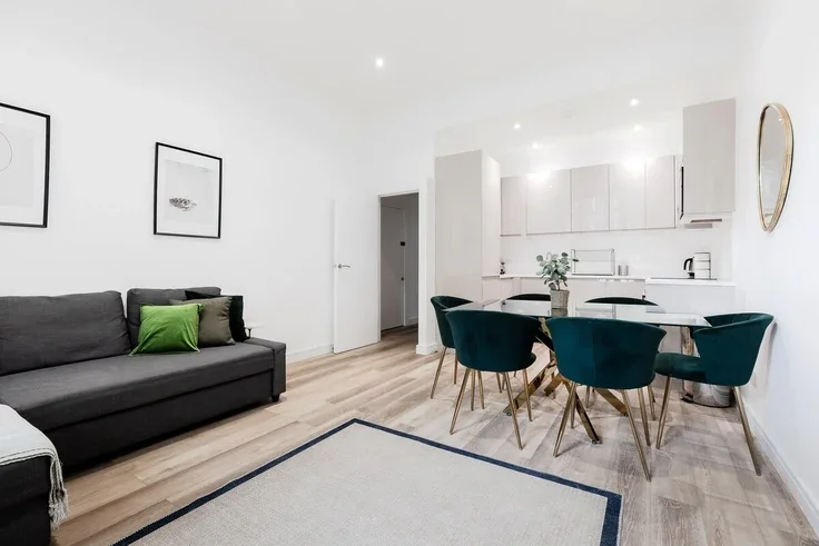Flat Westbourne Terrace in City of Westminster