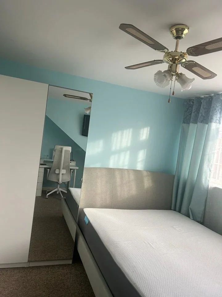Room Atkinson Road in Greater London