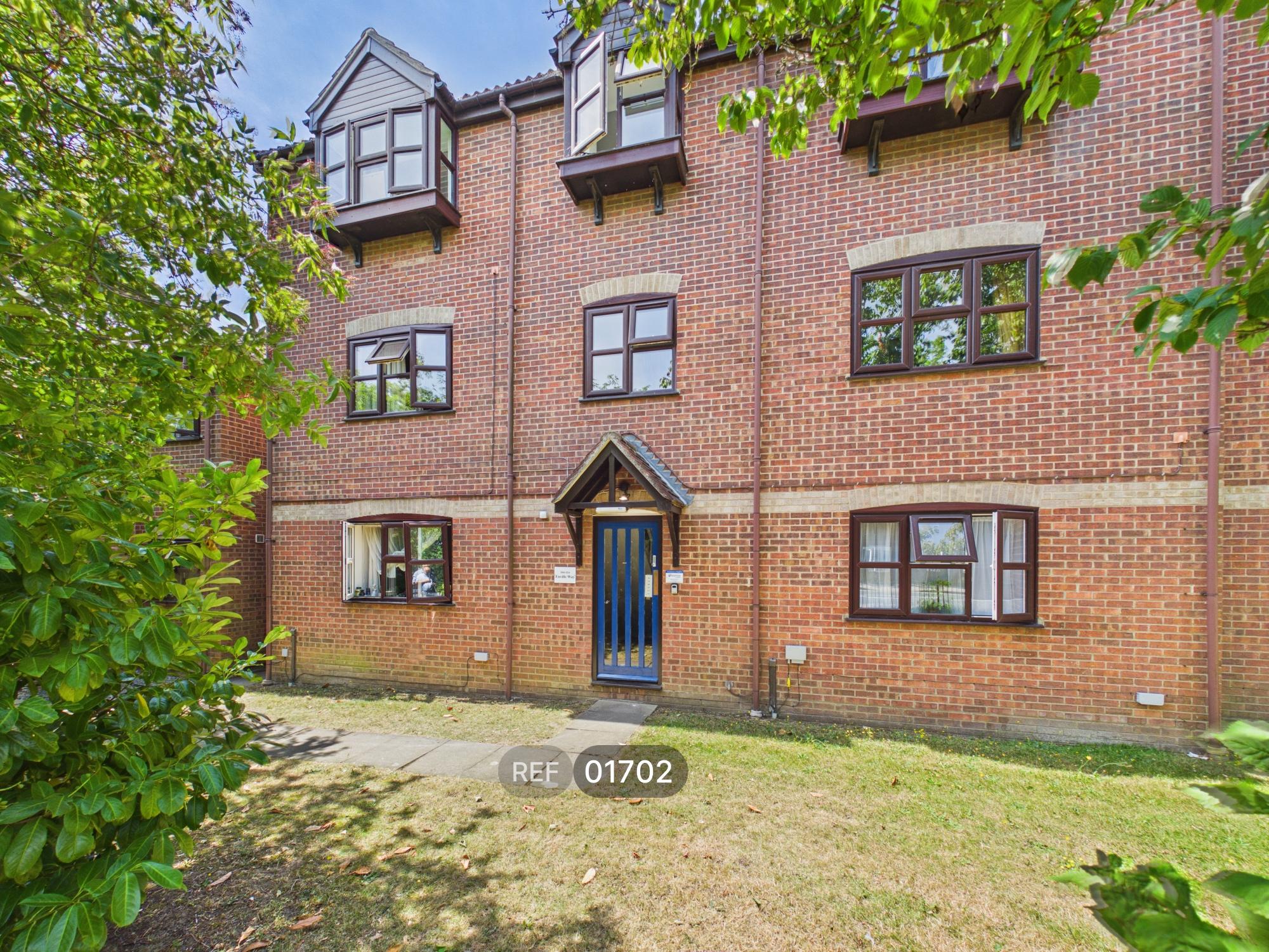 Flat Enville Way in Colchester