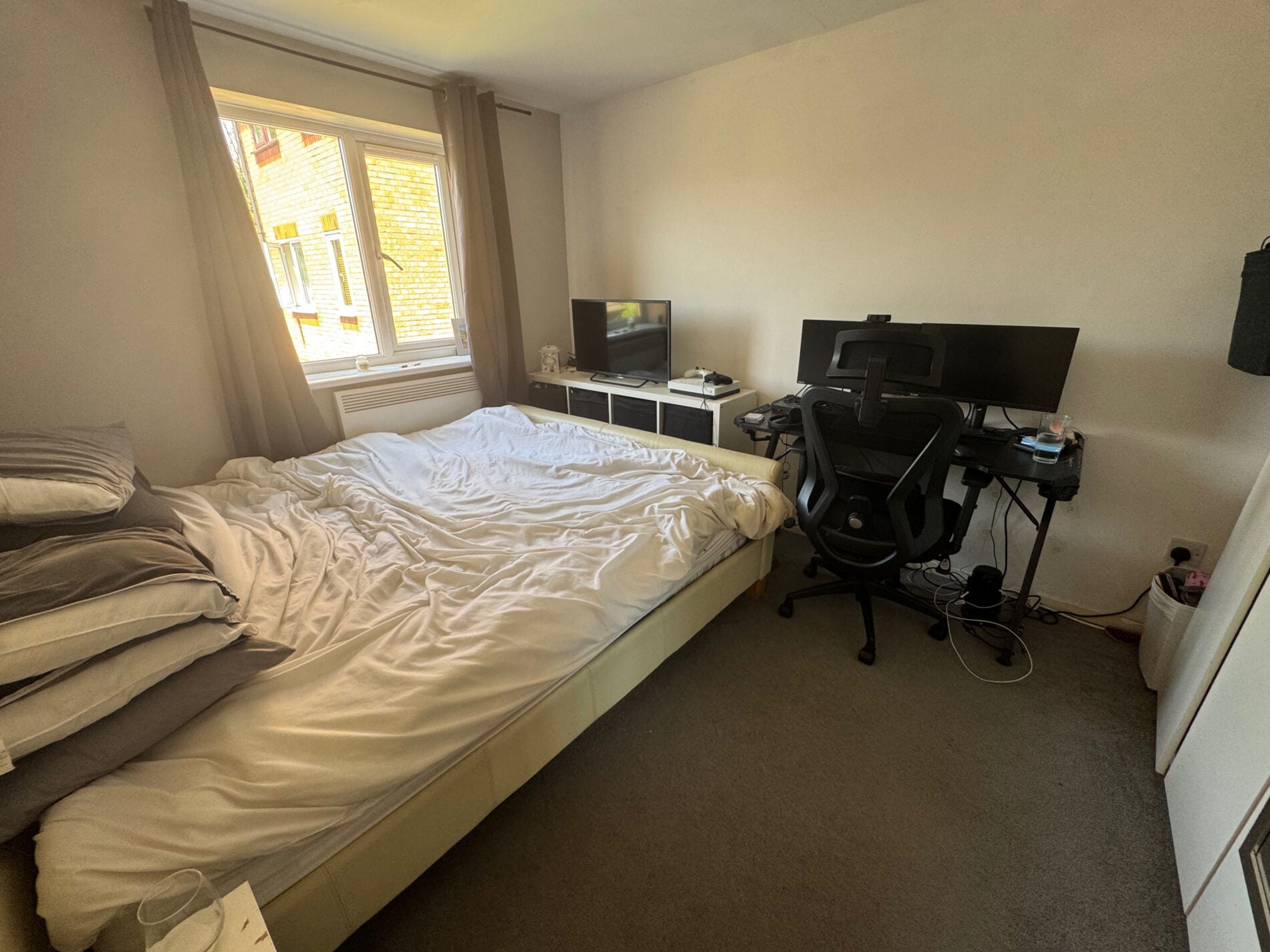 Flat Latimer Drive in Greater London