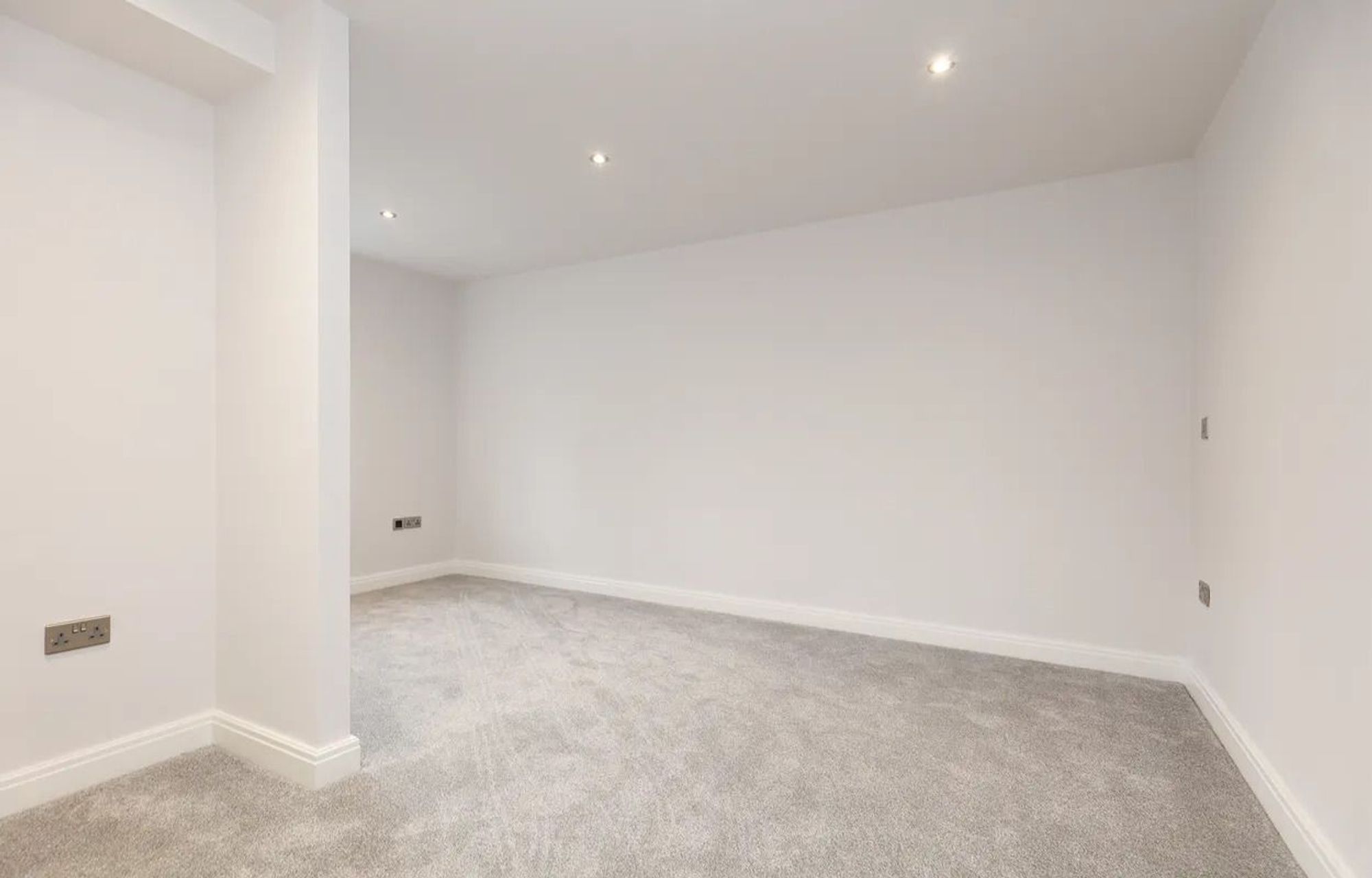 Flat Newlyn Road in Sheffield
