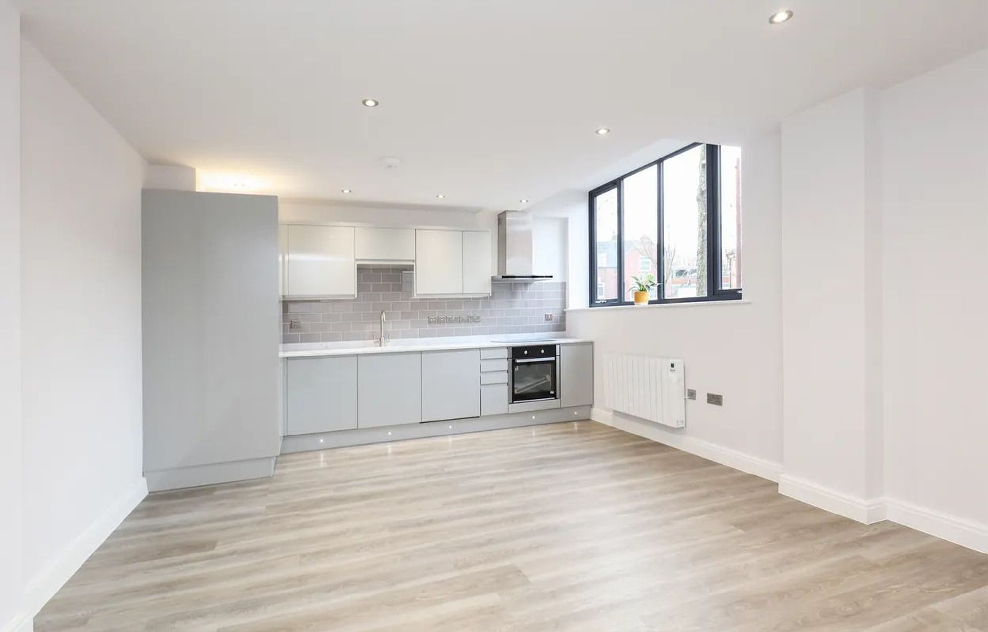 Flat Newlyn Road in Sheffield