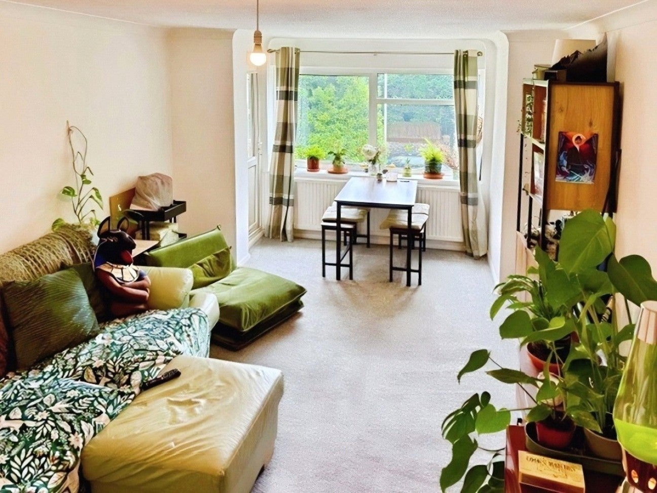 Flat Lansdowne Road in Worthing