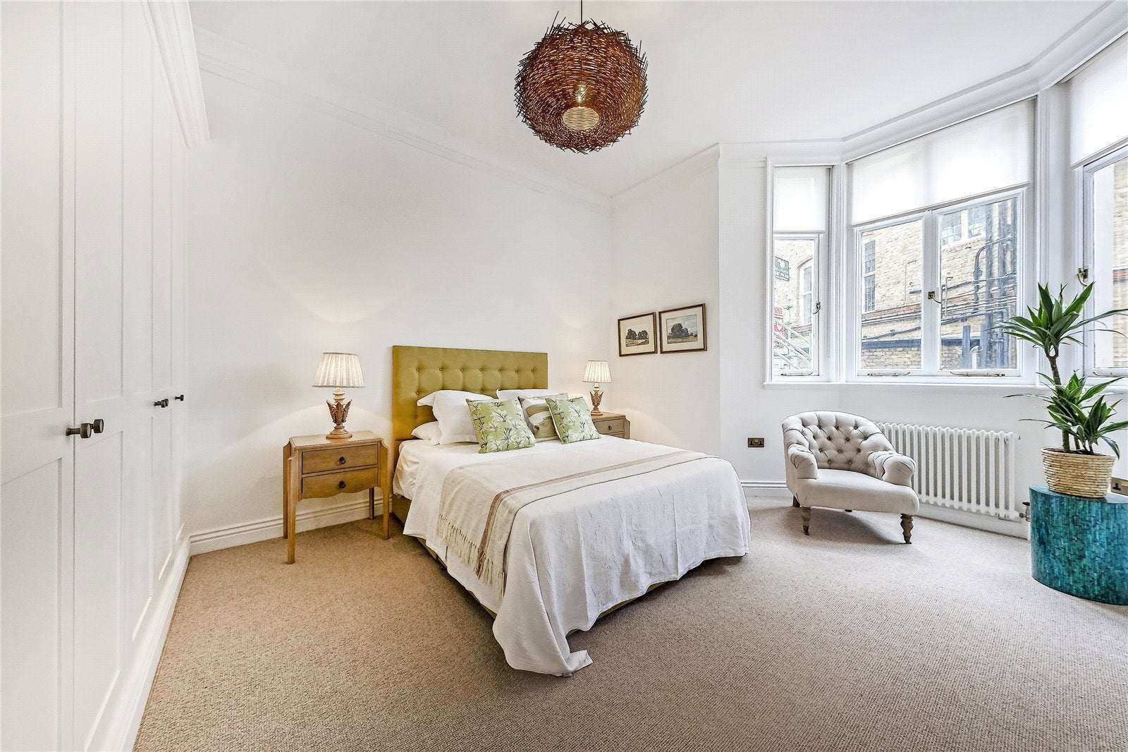 Flat Lennox Gardens in Greater London