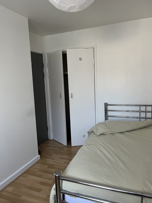 Room Stafford Road in Greater London