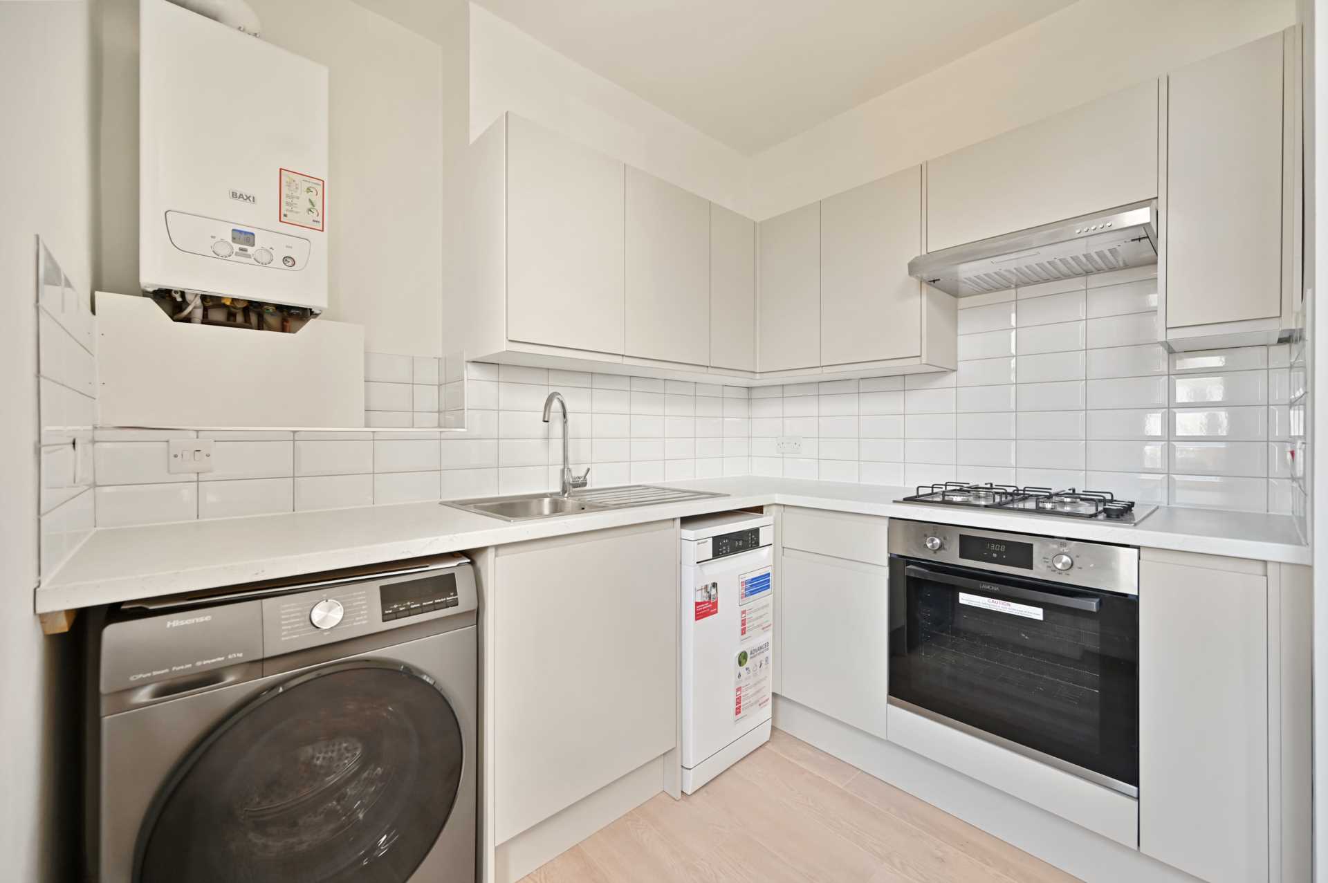 Flat Richmond Way in Greater London
