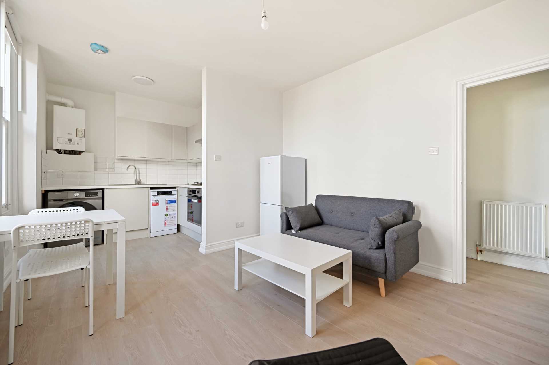 Flat Richmond Way in Greater London