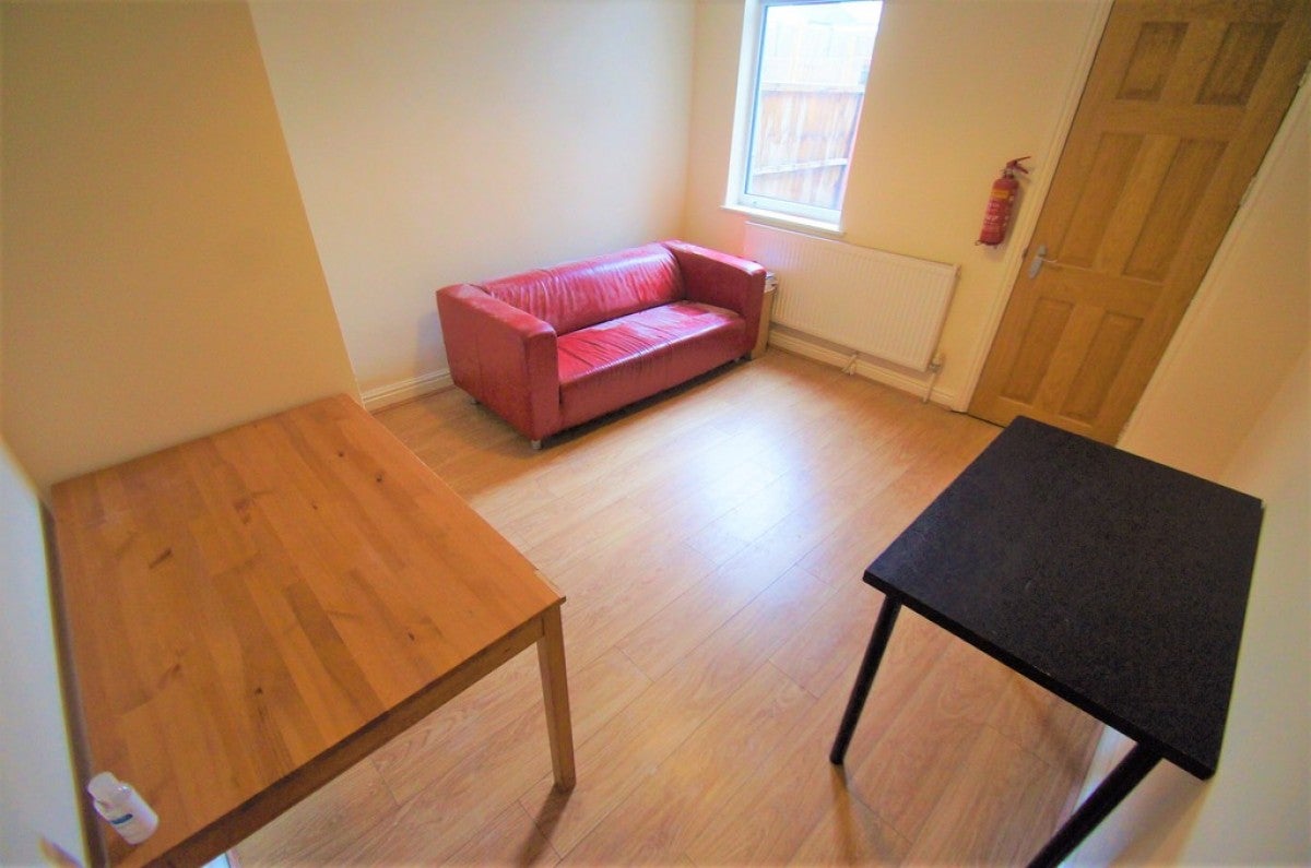Room Coronation Road in Coventry