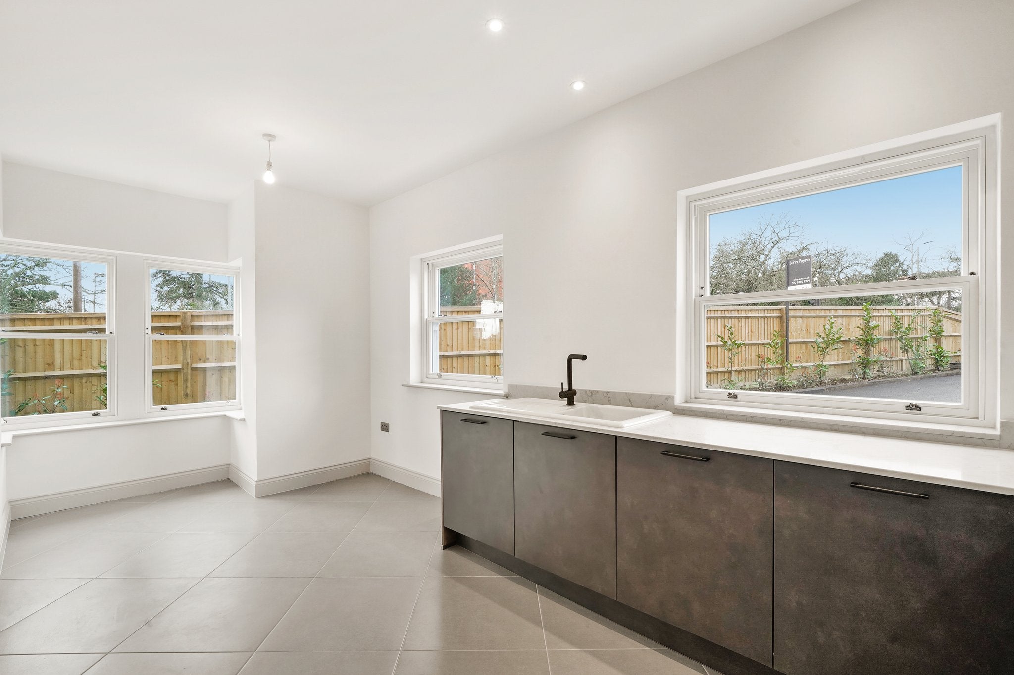 Flat Riefield Road in Greater London