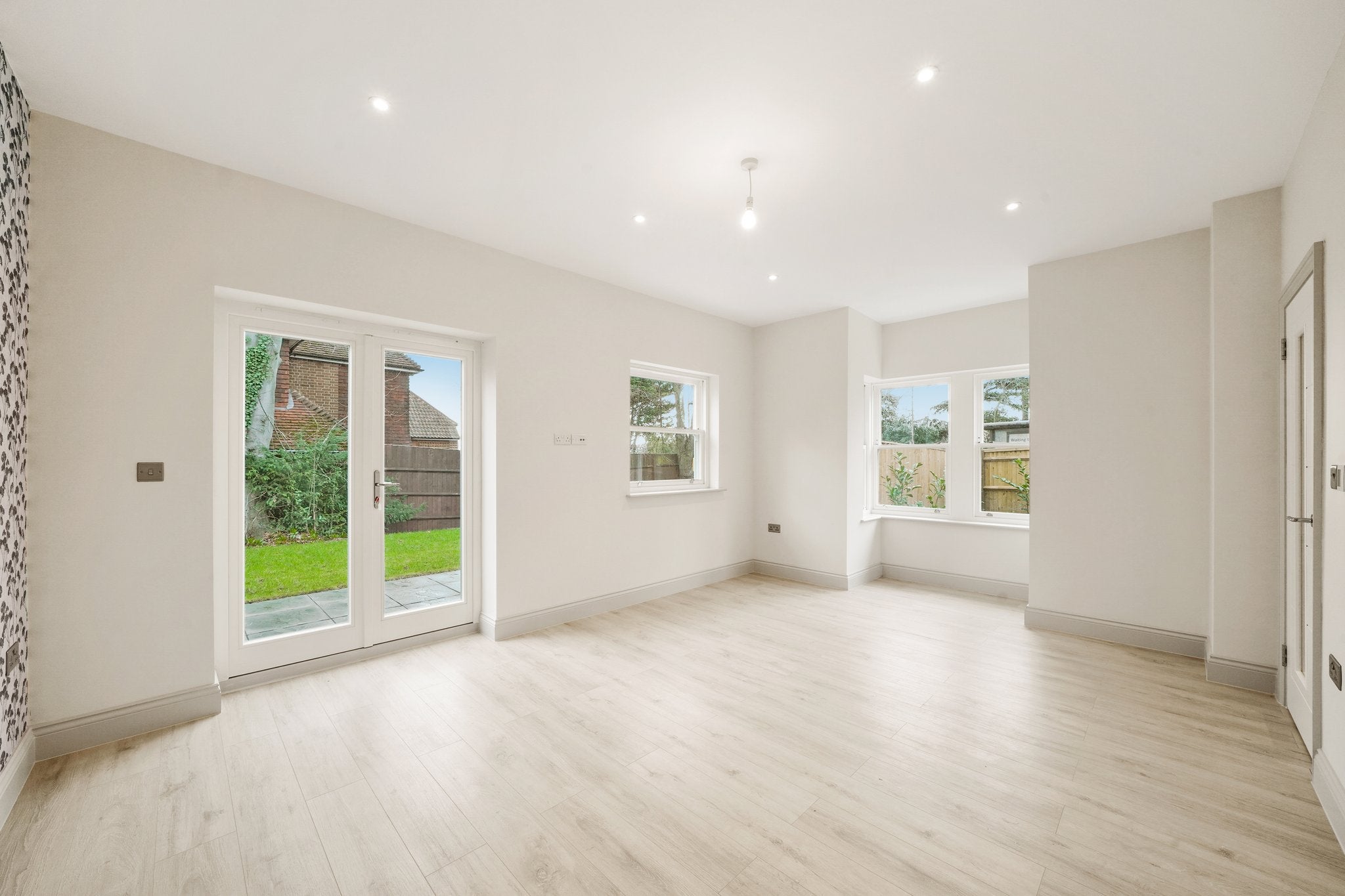 Flat Riefield Road in Greater London