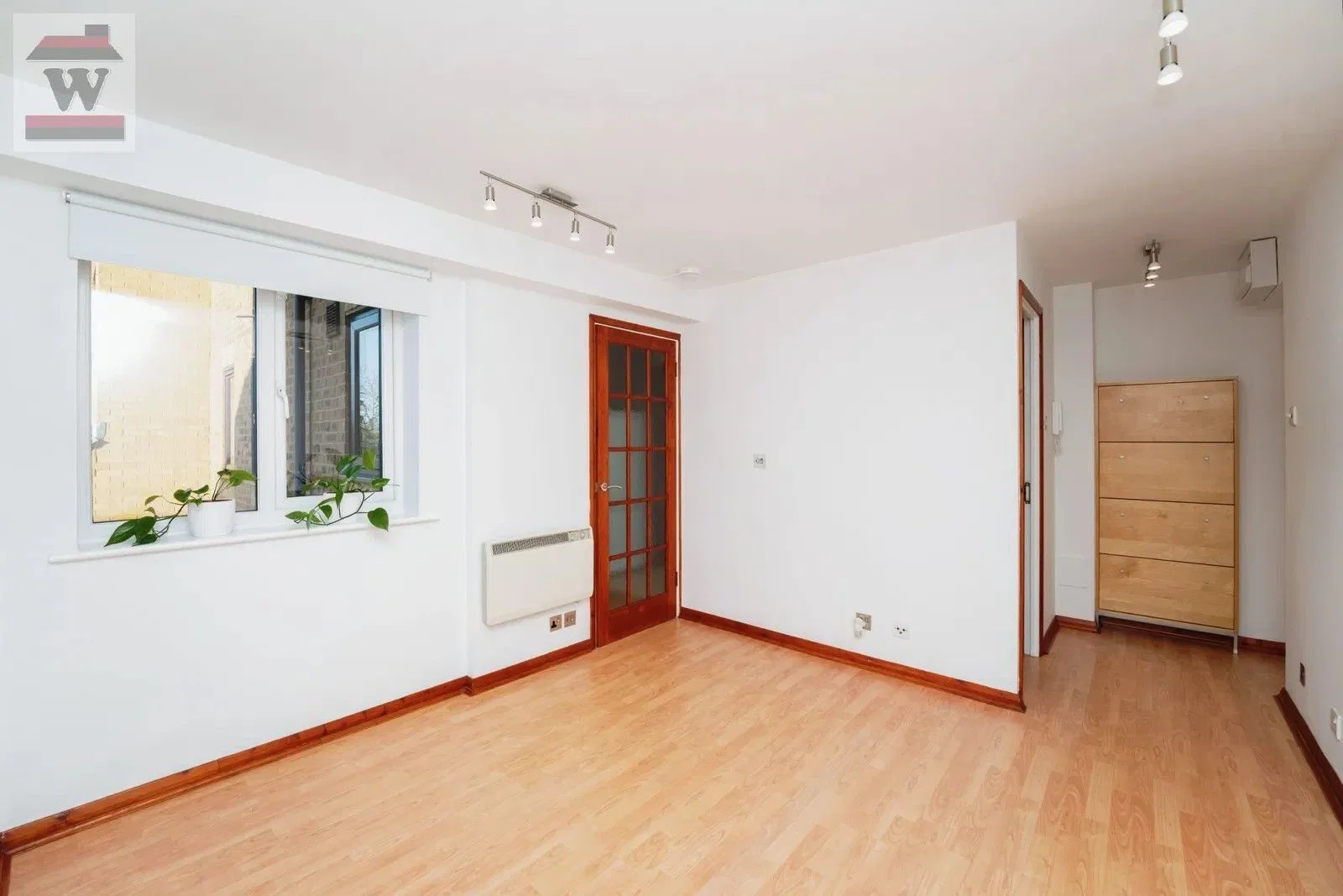 Flat Burket Close in Greater London